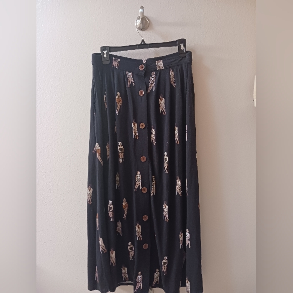 Unique Ladies Flowy Maxi Skirt